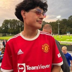 Meet your Posher, Luis